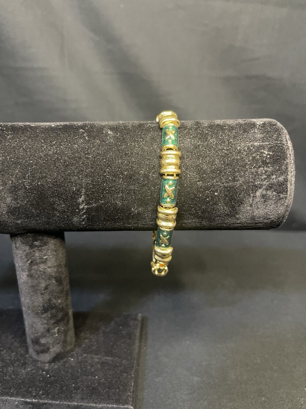 Joan Rivers Signed Vintage Gold Tone Green Enamel Panel Link 7” Bracelet